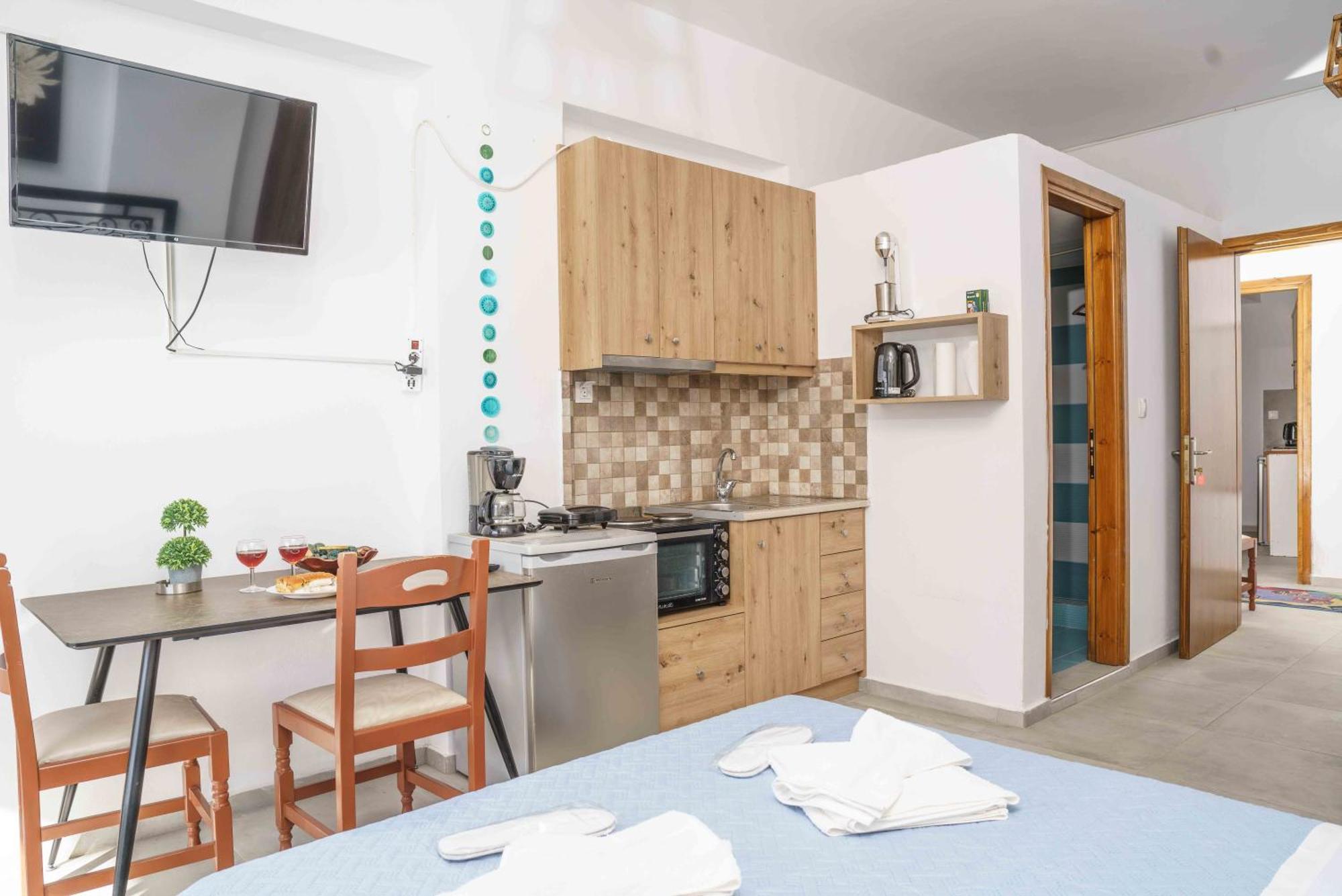 Ioannis Rooms Δωμάτια Με Θεα Στη Θαλασσα Paránimfoi Eksteriør billede